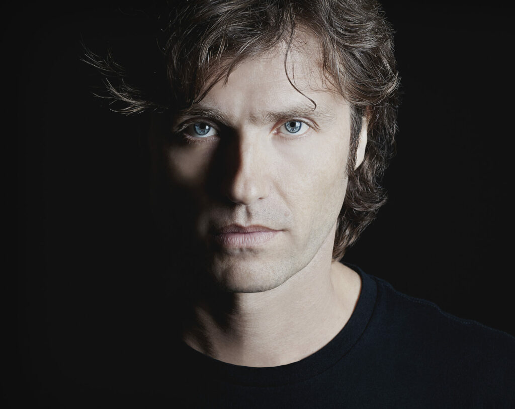 EL_SUEÑO_DEL_DJ-HERNAN_CATTANEO