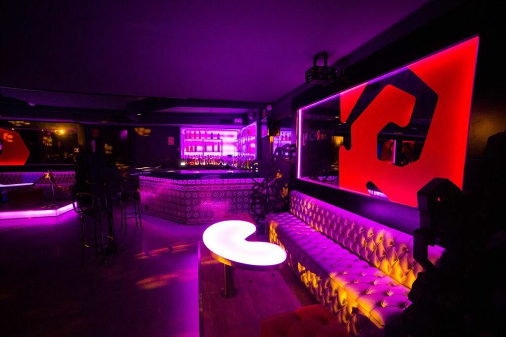 CLUBS_CATALUÑA_CERRADOS