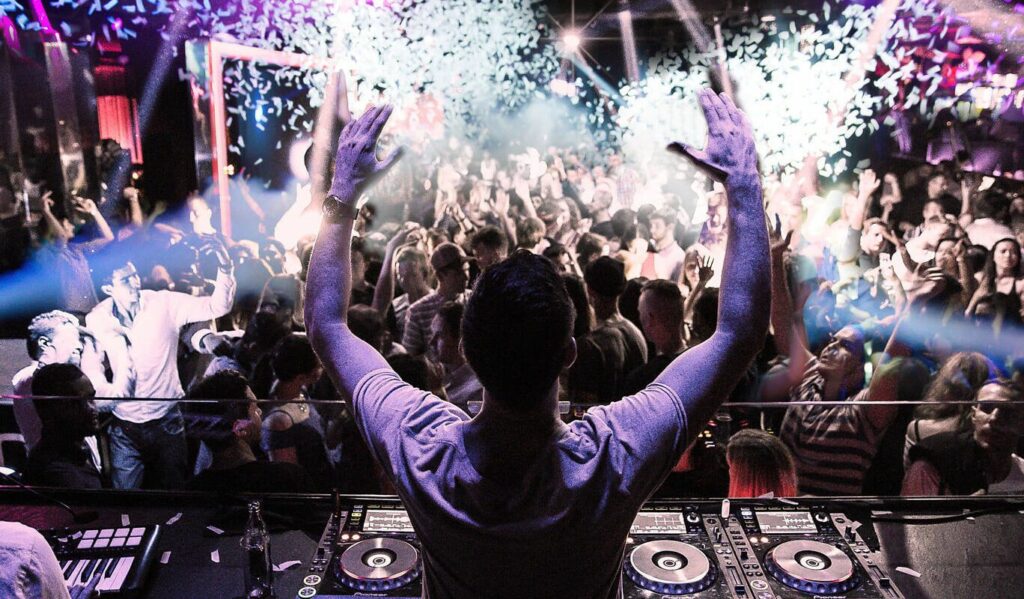 OCIO_NOCTURNO_CERRADO